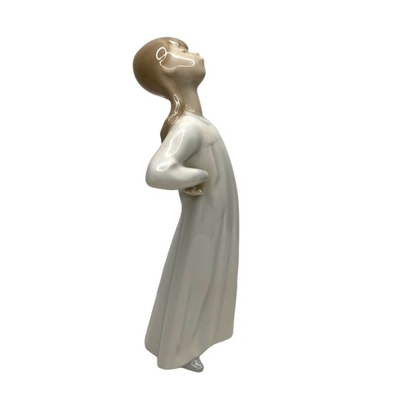 Lladro Girl Stretching in Night Gown Porcelain Figurine 8" Retired Handmade - Picture 2 of 10